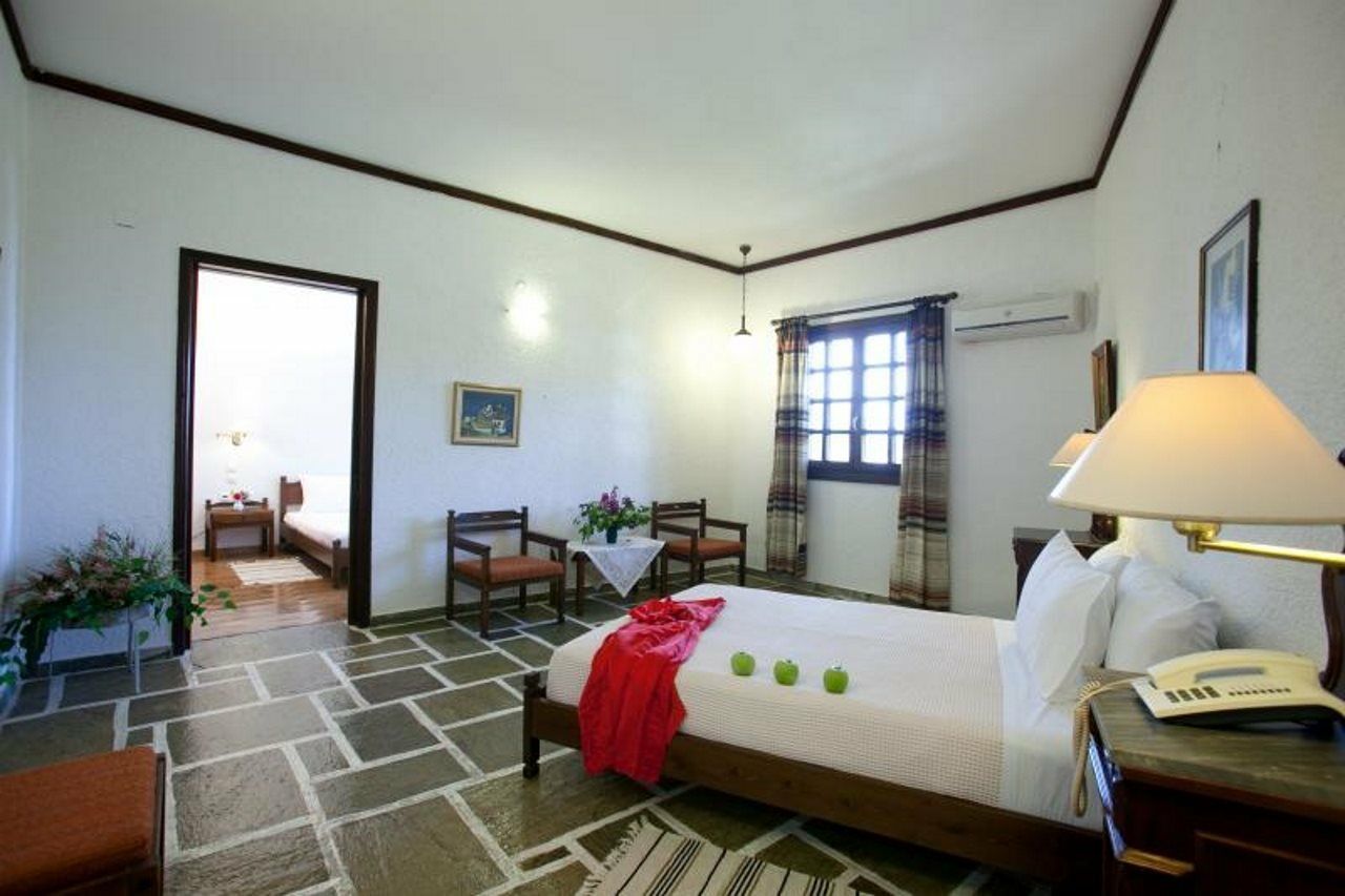 Hotel Prince Stafilos Skopelos Exterior foto